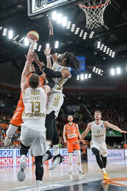 场球迷给予 场球迷给予