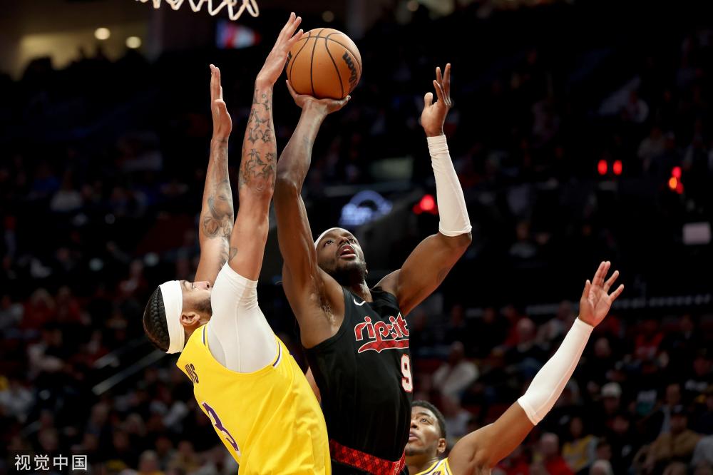 起了广泛讨 起了广泛讨