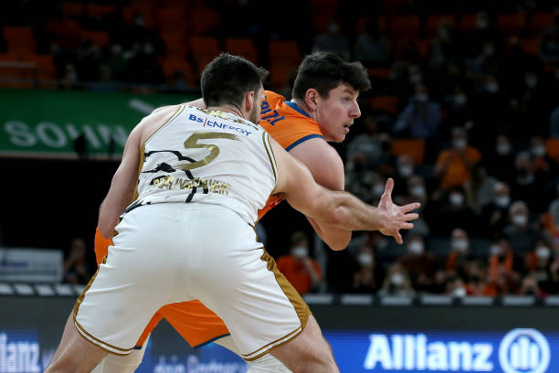 事件更是提 事件更是提